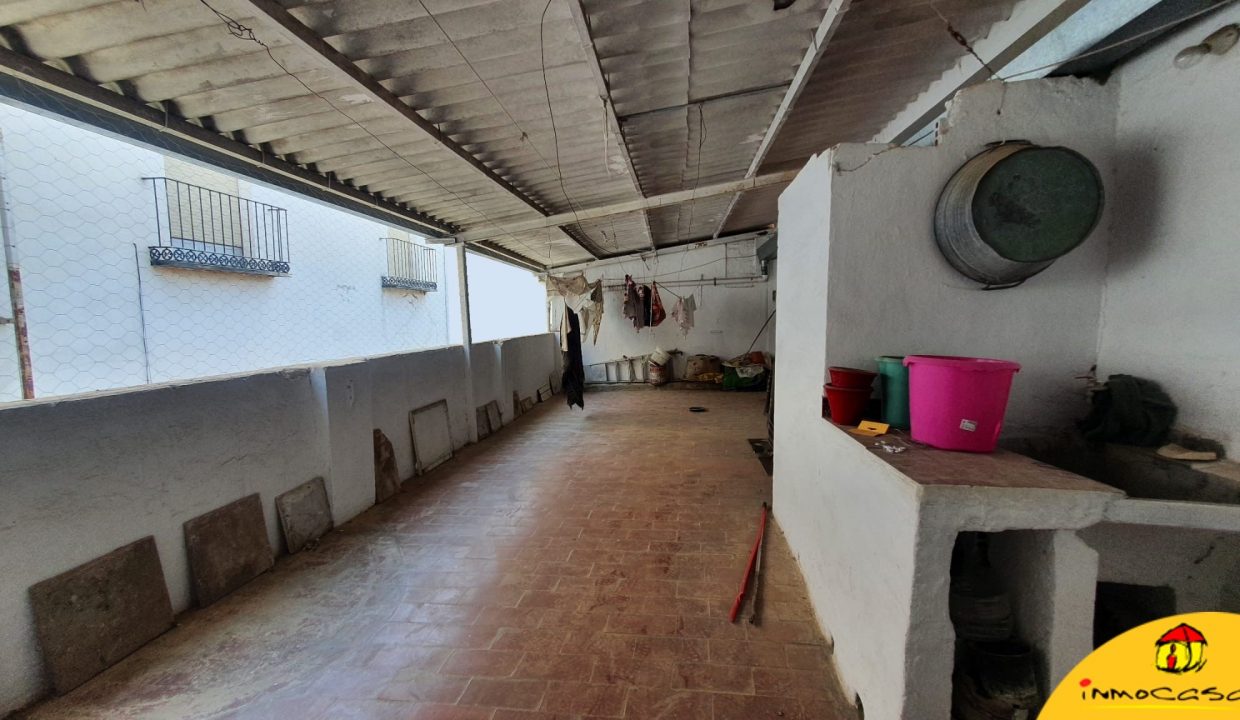 Inmobiliaria - Alcala la Real - Inmocasa - Venta - Casa - Casco antiguo - Paseo de los Álamos - Cochera cerrada - Ascensor - Montacargas - Terraza - Calefacción eléctrica
