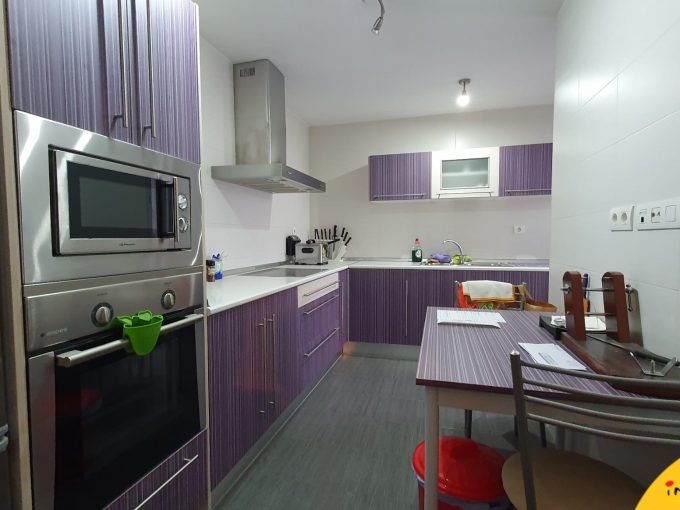 Magnífico piso con ascensor y garaje en Avenida Portugal