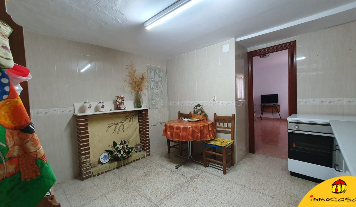 4-Inmobiliaria-Alcala la Real- Charilla-Venta-Casa-7 dormitorios- 2 baños- Patio- Garaje