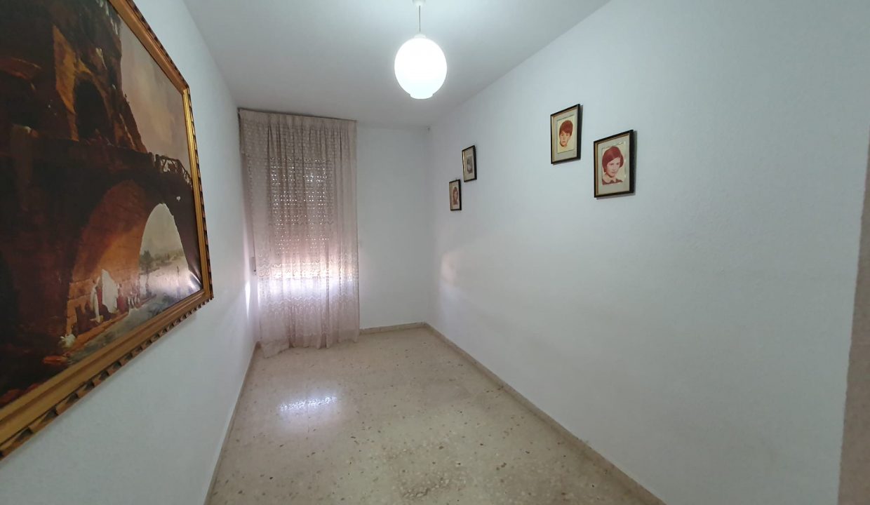 16-Alcala la Real- Inmobiliarai- Inmocasa-Venta-Piso- Zona Condepols- 4 Dormitorios- Plaza de Garaje-Ascensor