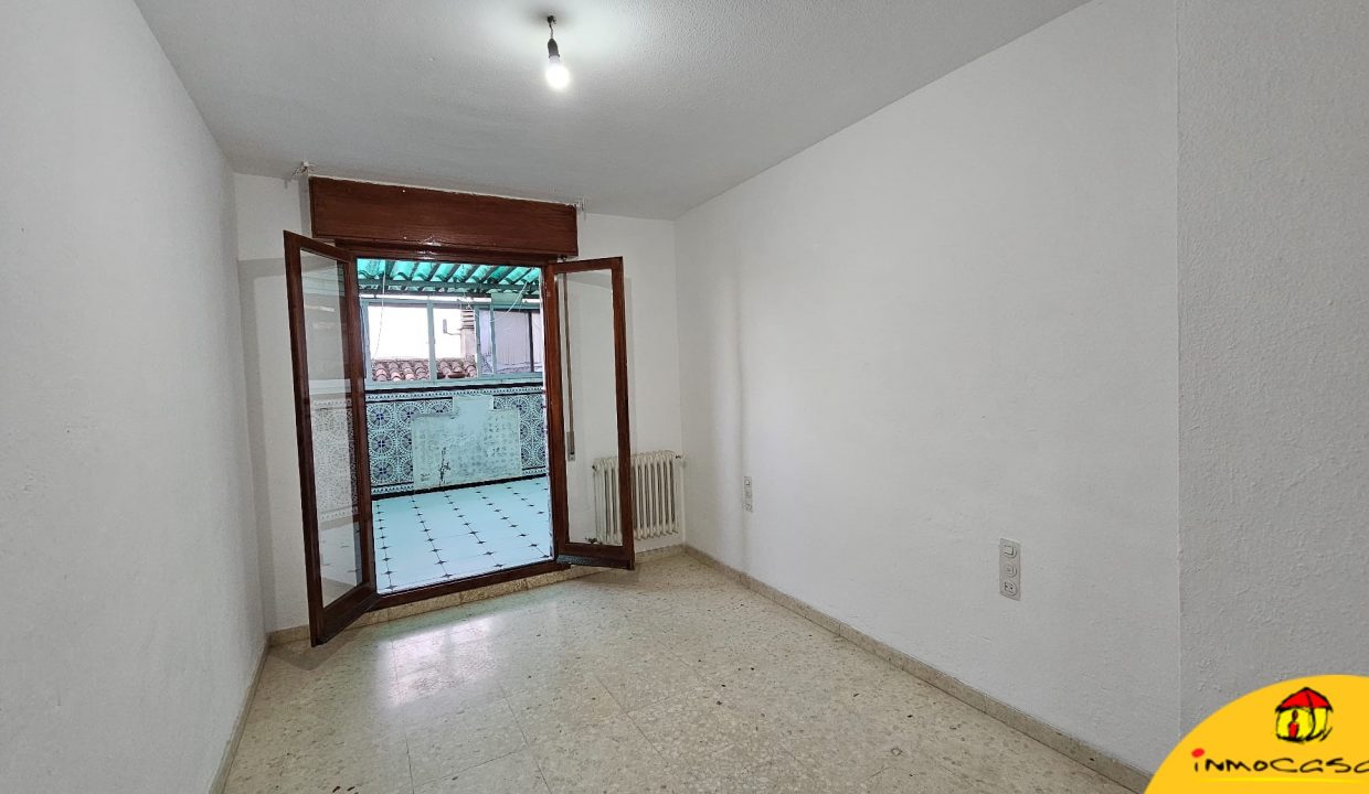 Inmobiliaria - Alcala la Real - Inmocasa - Venta - Piso - Semiamueblado - Terraza privada - Sin ascensor - Sin garaje