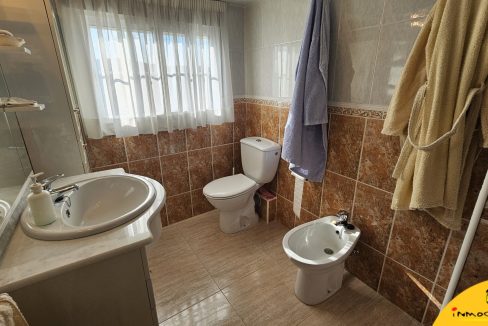 14 - Inmobiliaria - Alcala la Real - Inmocasa - Venta - Casa - Charilla - Centro - Cochera cerrada - Patio - Vistas - Amueblada - Chimenea