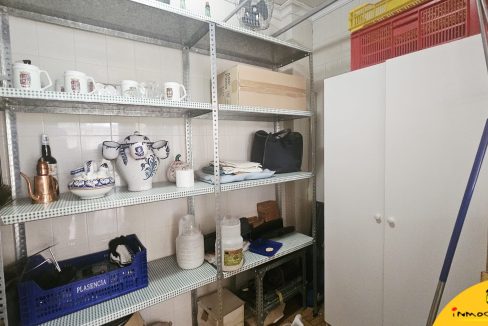 16 - Inmobiliaria - Alcala la Real - Inmocasa - Venta - Casa - Castillo Locubin - Cochera cerrada - Patio - Amueblada - Terraza acristalada - Dos viviendas