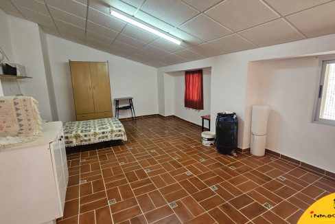 18 - Inmobiliaria - Alcala la Real - Inmocasa - Venta - Casa - Charilla - Centro - Cochera cerrada - Patio - Vistas - Amueblada - Chimenea