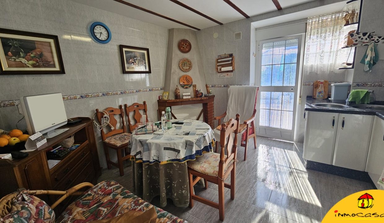 2 - Inmobiliaria - Alcala la Real - Inmocasa - Venta - Casa - Charilla - Centro - Cochera cerrada - Patio - Vistas - Amueblada - Chimenea