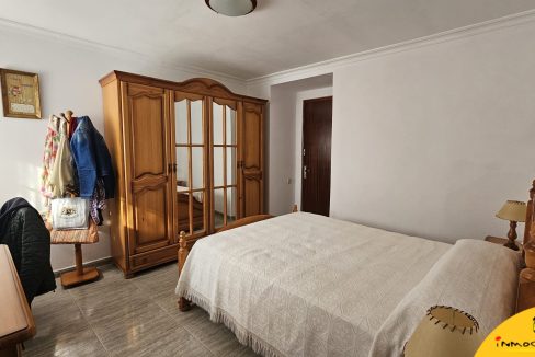 8 - Inmobiliaria - Alcala la Real - Inmocasa - Venta - Casa - Charilla - Centro - Cochera cerrada - Patio - Vistas - Amueblada - Chimenea