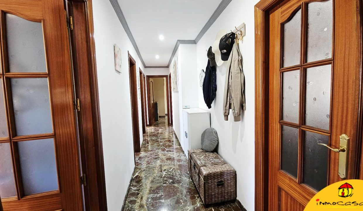 1 - Inmobiliaria - Alcala la Real - Inmocasa - Venta - Piso - Tejuela - Amueblado - Ascensor - Doble orientación - Reformado - Terraza acristalada