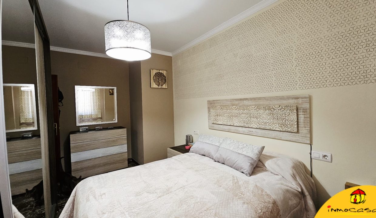 10 - Inmobiliaria - Alcala la Real - Inmocasa - Venta - Piso - Tejuela - Amueblado - Ascensor - Doble orientación - Reformado - Terraza acristalada