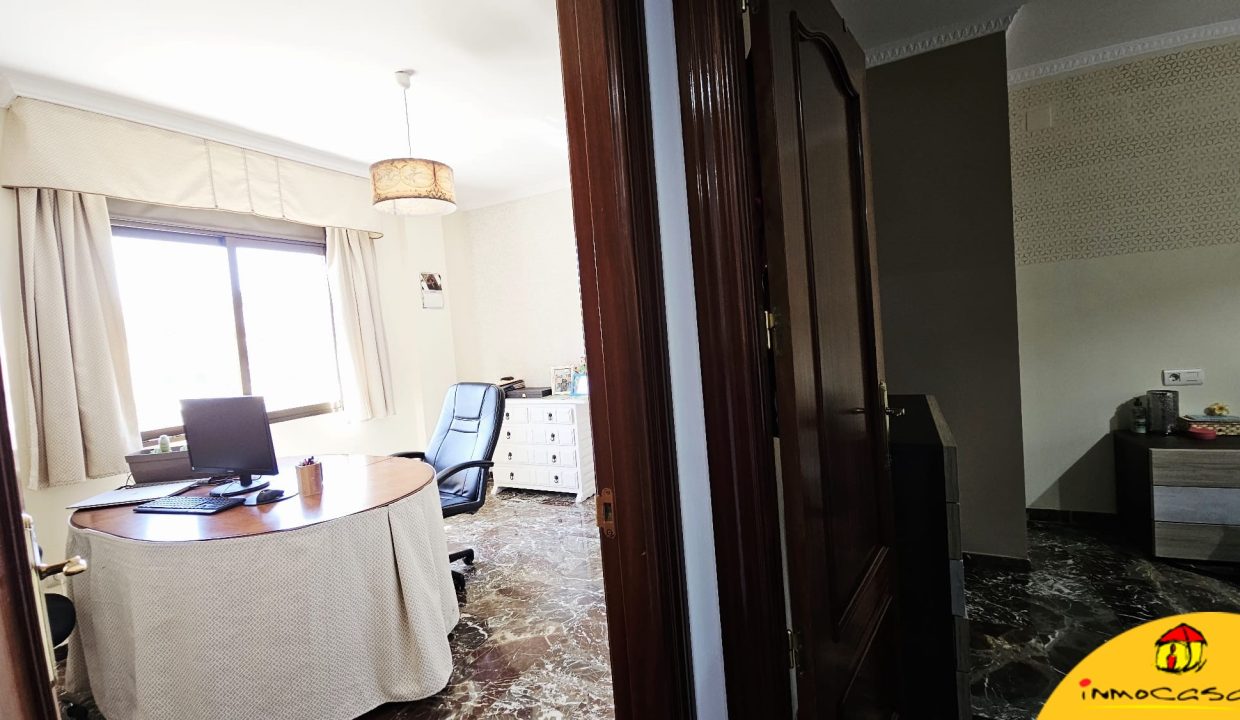 11 - Inmobiliaria - Alcala la Real - Inmocasa - Venta - Piso - Tejuela - Amueblado - Ascensor - Doble orientación - Reformado - Terraza acristalada