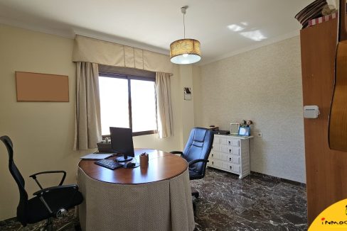 12 - Inmobiliaria - Alcala la Real - Inmocasa - Venta - Piso - Tejuela - Amueblado - Ascensor - Doble orientación - Reformado - Terraza acristalada