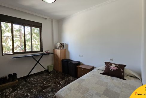 15 - Inmobiliaria - Alcala la Real - Inmocasa - Venta - Piso - Tejuela - Amueblado - Ascensor - Doble orientación - Reformado - Terraza acristalada