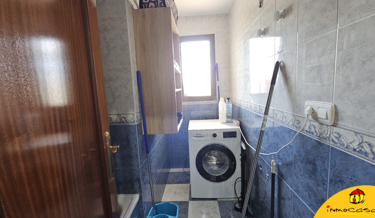 16 - Inmobiliaria - Alcala la Real - Inmocasa - Venta - Piso - Tejuela - Amueblado - Ascensor - Doble orientación - Reformado - Terraza acristalada