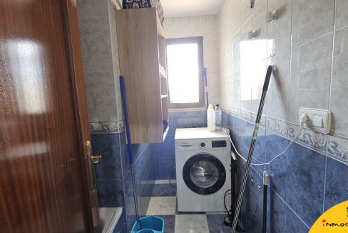 16 - Inmobiliaria - Alcala la Real - Inmocasa - Venta - Piso - Tejuela - Amueblado - Ascensor - Doble orientación - Reformado - Terraza acristalada