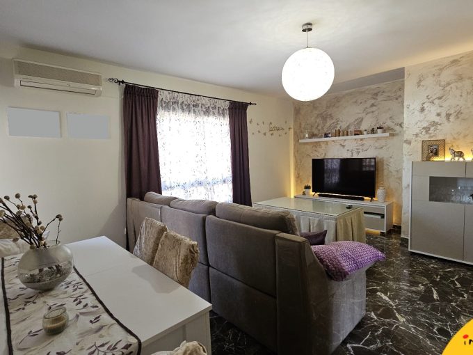 Inmobiliaria - Alcala la Real - Inmocasa - Venta - Piso - Tejuela - Amueblado - Ascensor - Doble orientación - Reformado - Terraza acristalada