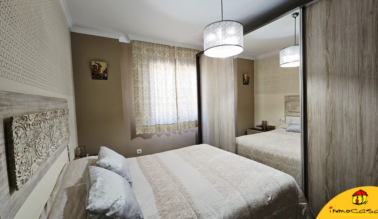 9 - Inmobiliaria - Alcala la Real - Inmocasa - Venta - Piso - Tejuela - Amueblado - Ascensor - Doble orientación - Reformado - Terraza acristalada