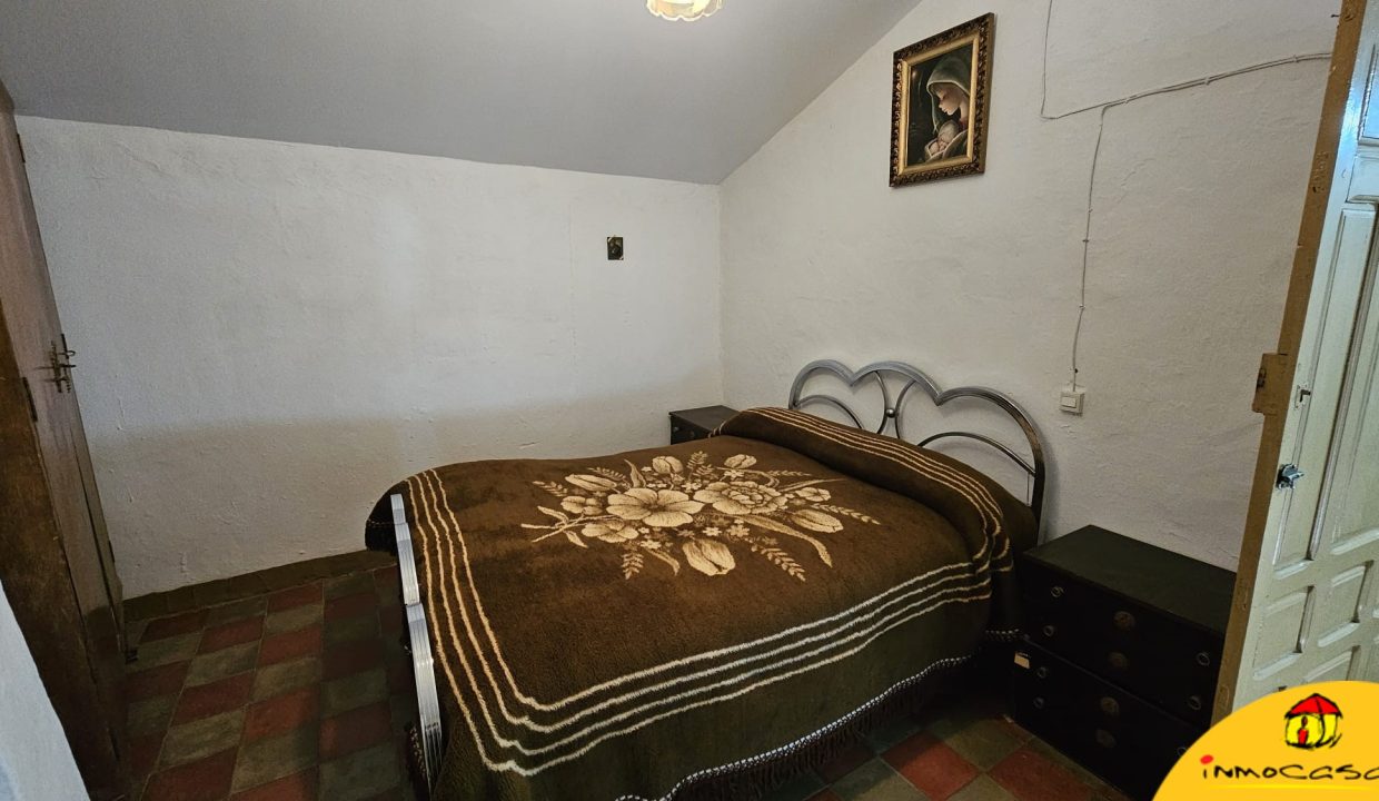 11 - Inmobiliaria - Alcala la Real - Inmocasa - Venta - Casa - Casco Antiguo - Mota - Antigua - Sin reformar - Patio de tierra