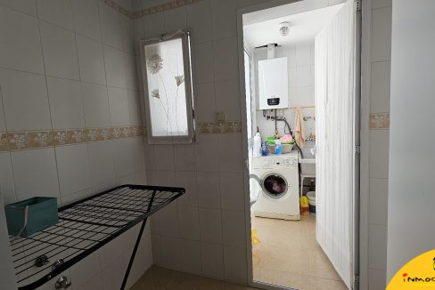 11 - Inmobiliaria - Alcala la Real - Inmocasa - Venta - Dos pisos unidos - Paseo de los Alamos - Ascensor - Garaje - Calefaccion gas - Ultima planta - Aire acondici