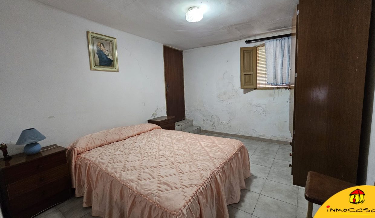 12 - Inmobiliaria - Alcala la Real - Inmocasa - Venta - Casa - Casco Antiguo - Mota - Antigua - Sin reformar - Patio de tierra