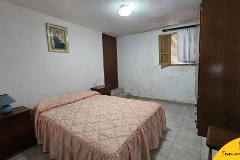 12 - Inmobiliaria - Alcala la Real - Inmocasa - Venta - Casa - Casco Antiguo - Mota - Antigua - Sin reformar - Patio de tierra