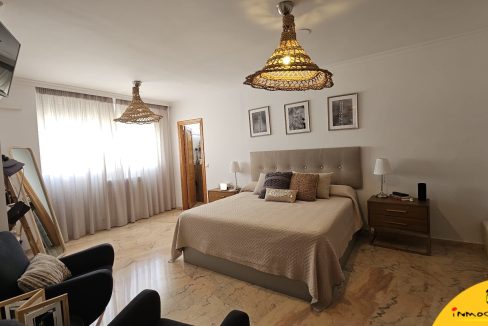 14 - Inmobiliaria - Alcala la Real - Inmocasa - Venta - Dos pisos unidos - Paseo de los Alamos - Ascensor - Garaje - Calefaccion gas - Ultima planta - Aire acondici