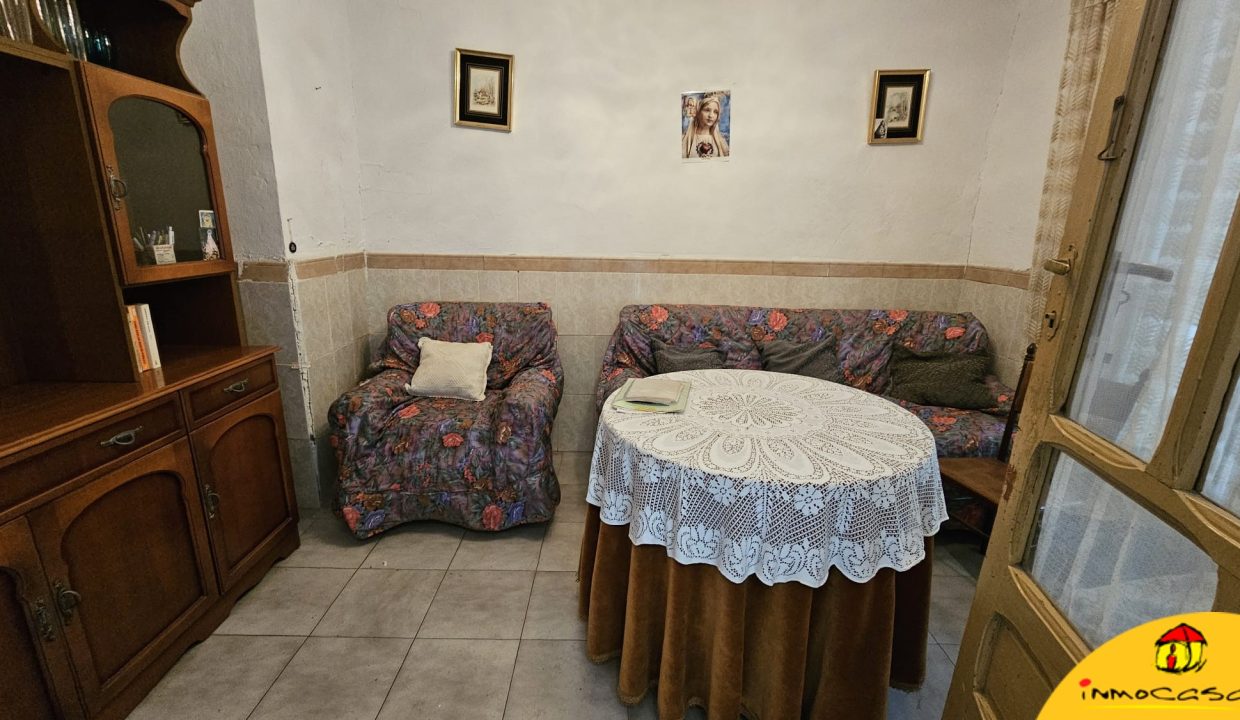 2 - Inmobiliaria - Alcala la Real - Inmocasa - Venta - Casa - Casco Antiguo - Mota - Antigua - Sin reformar - Patio de tierra