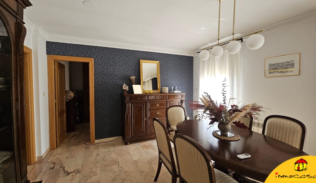 2 - Inmobiliaria - Alcala la Real - Inmocasa - Venta - Dos pisos unidos - Paseo de los Alamos - Ascensor - Garaje - Calefaccion gas - Ultima planta - Aire acondici