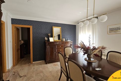 2 - Inmobiliaria - Alcala la Real - Inmocasa - Venta - Dos pisos unidos - Paseo de los Alamos - Ascensor - Garaje - Calefaccion gas - Ultima planta - Aire acondici