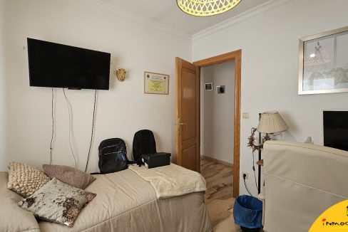 20 - Inmobiliaria - Alcala la Real - Inmocasa - Venta - Dos pisos unidos - Paseo de los Alamos - Ascensor - Garaje - Calefaccion gas - Ultima planta - Aire acondici