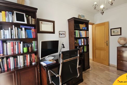 24 - Inmobiliaria - Alcala la Real - Inmocasa - Venta - Dos pisos unidos - Paseo de los Alamos - Ascensor - Garaje - Calefaccion gas - Ultima planta - Aire acondici