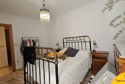 26 - Inmobiliaria - Alcala la Real - Inmocasa - Venta - Dos pisos unidos - Paseo de los Alamos - Ascensor - Garaje - Calefaccion gas - Ultima planta - Aire acondici