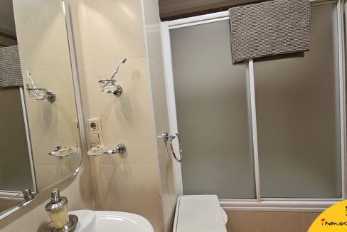 28 - Inmobiliaria - Alcala la Real - Inmocasa - Venta - Dos pisos unidos - Paseo de los Alamos - Ascensor - Garaje - Calefaccion gas - Ultima planta - Aire acondici