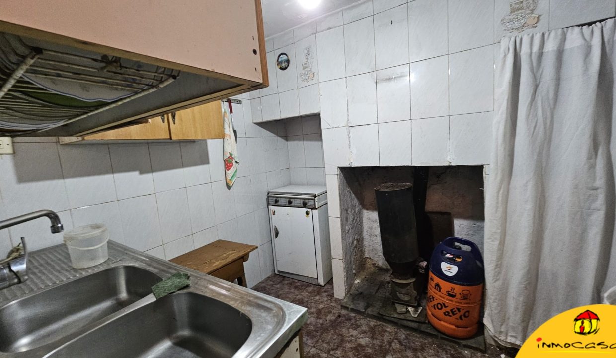 3 - Inmobiliaria - Alcala la Real - Inmocasa - Venta - Casa - Casco Antiguo - Mota - Antigua - Sin reformar - Patio de tierra