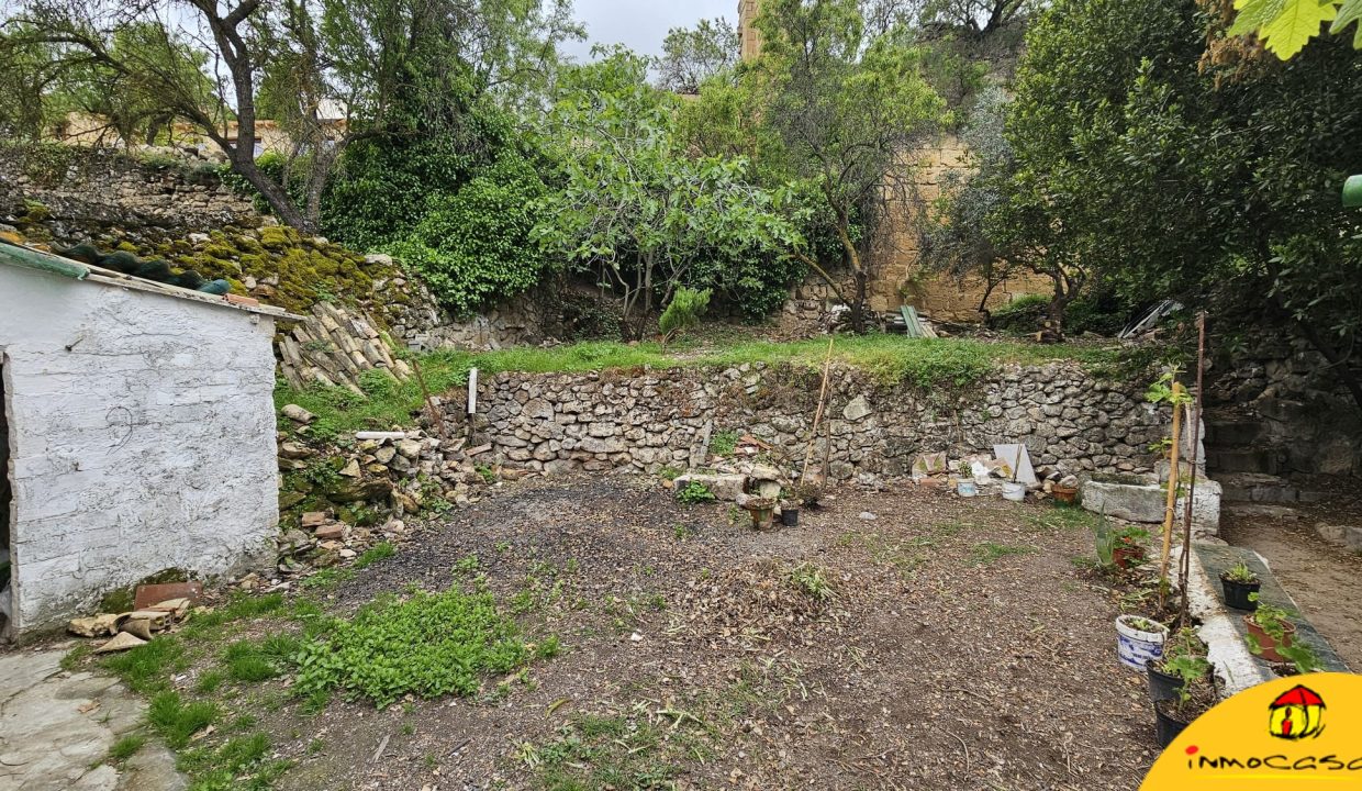 6 - Inmobiliaria - Alcala la Real - Inmocasa - Venta - Casa - Casco Antiguo - Mota - Antigua - Sin reformar - Patio de tierra