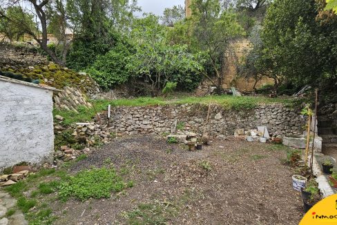 Inmobiliaria - Alcala la Real - Inmocasa - Venta - Casa - Casco Antiguo - Mota - Antigua - Sin reformar - Patio de tierra