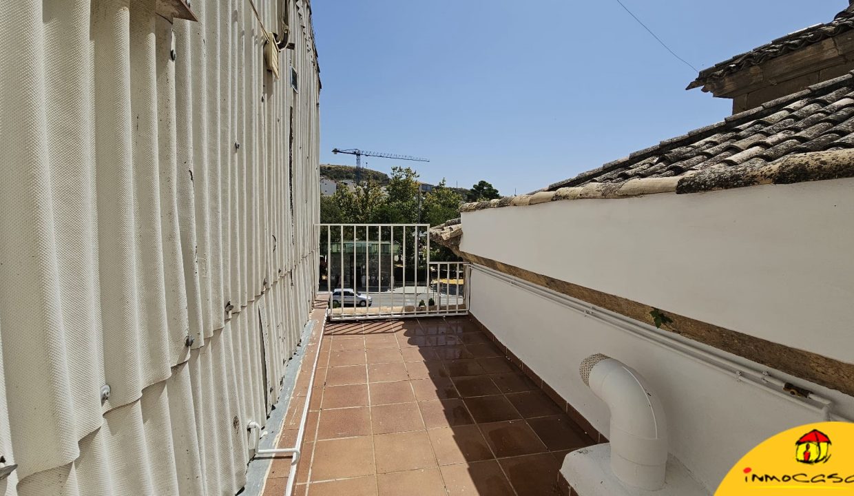 7 - Inmobiliaria - Alcala la Real - Inmocasa - Alquiler - Apartamento - Amueblado - Céntrico - Paseo de los Álamos - Reformado - Vistas