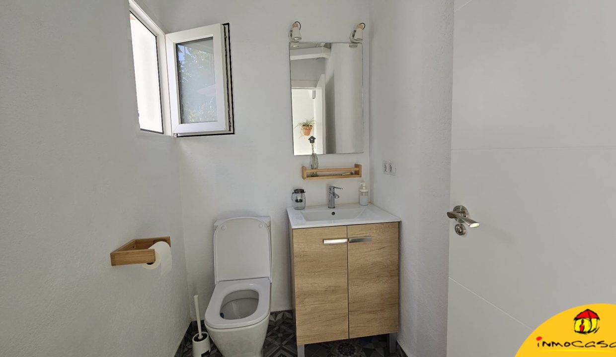 8 - Inmobiliaria - Alcala la Real - Inmocasa - Venta - Casa - Casco Antiguo - Mota - Sin cochera - Reformada - Patio - Terraza - Estufa - Amueblada