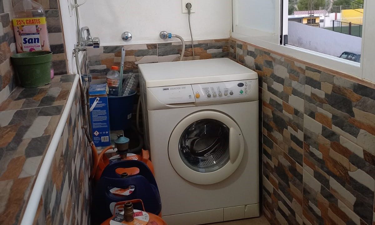 9 - Inmobiliaria - Alcala la Real - Inmocasa - Venta - Piso - Montefrío - Céntrico - Reformado - Vistas - Amueblado - Sin ascensor - Sin garaje