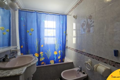 14 - Inmobiliaria - Alcala la Real - Inmocasa - Venta - Piso - Zona Instituto - Ascensor - Garaje - Trastero - Calefacción gas - Amueblado - Orientación Este - Luminoso