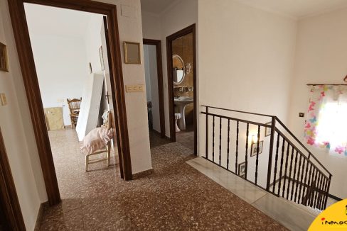 16 - Inmobiliaria - Alcala la Real - Inmocasa - Venta - Casa - La Rabita - Cochera cerrada - Gran Patio - Terraza - Patín - Amueblada - Muy luminosa