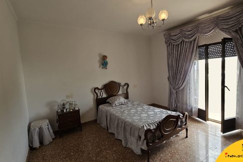 18 - Inmobiliaria - Alcala la Real - Inmocasa - Venta - Casa - La Rabita - Cochera cerrada - Gran Patio - Terraza - Patín - Amueblada - Muy luminosa