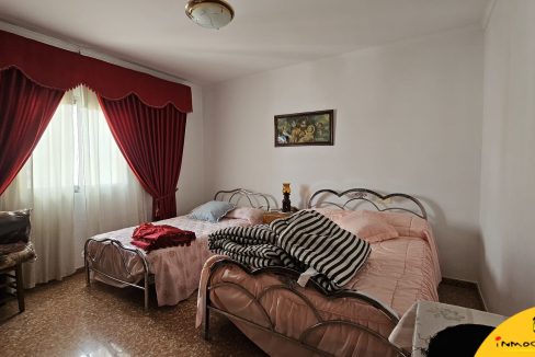 20 - Inmobiliaria - Alcala la Real - Inmocasa - Venta - Casa - La Rabita - Cochera cerrada - Gran Patio - Terraza - Patín - Amueblada - Muy luminosa