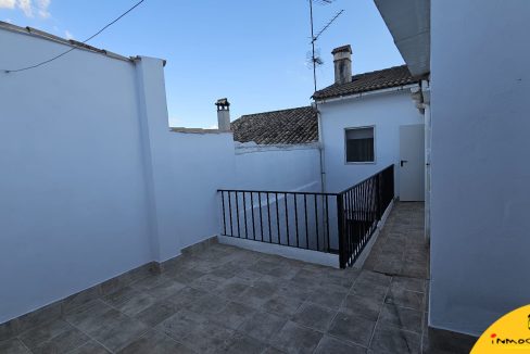21 - Inmobiliaria - Alcala la Real - Inmocasa - Venta - Casa - Juzgados - Reformada - Patio - Terraza - Amueblada