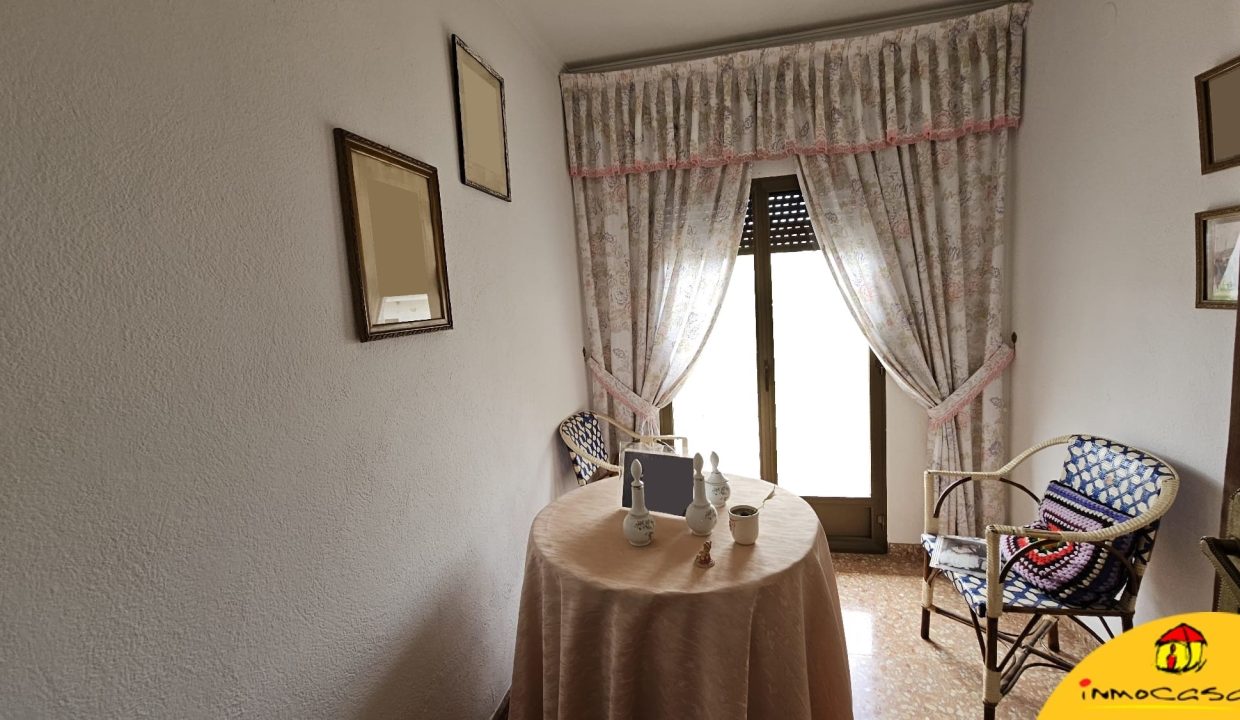 24 - Inmobiliaria - Alcala la Real - Inmocasa - Venta - Casa - La Rabita - Cochera cerrada - Gran Patio - Terraza - Patín - Amueblada - Muy luminosa