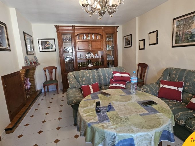 Inmobiliaria - Alcala la Real - Inmocasa - Alquiler - Casa - Zona Mercadona - Cochera cerrada - Patio - Terraza - Amueblada