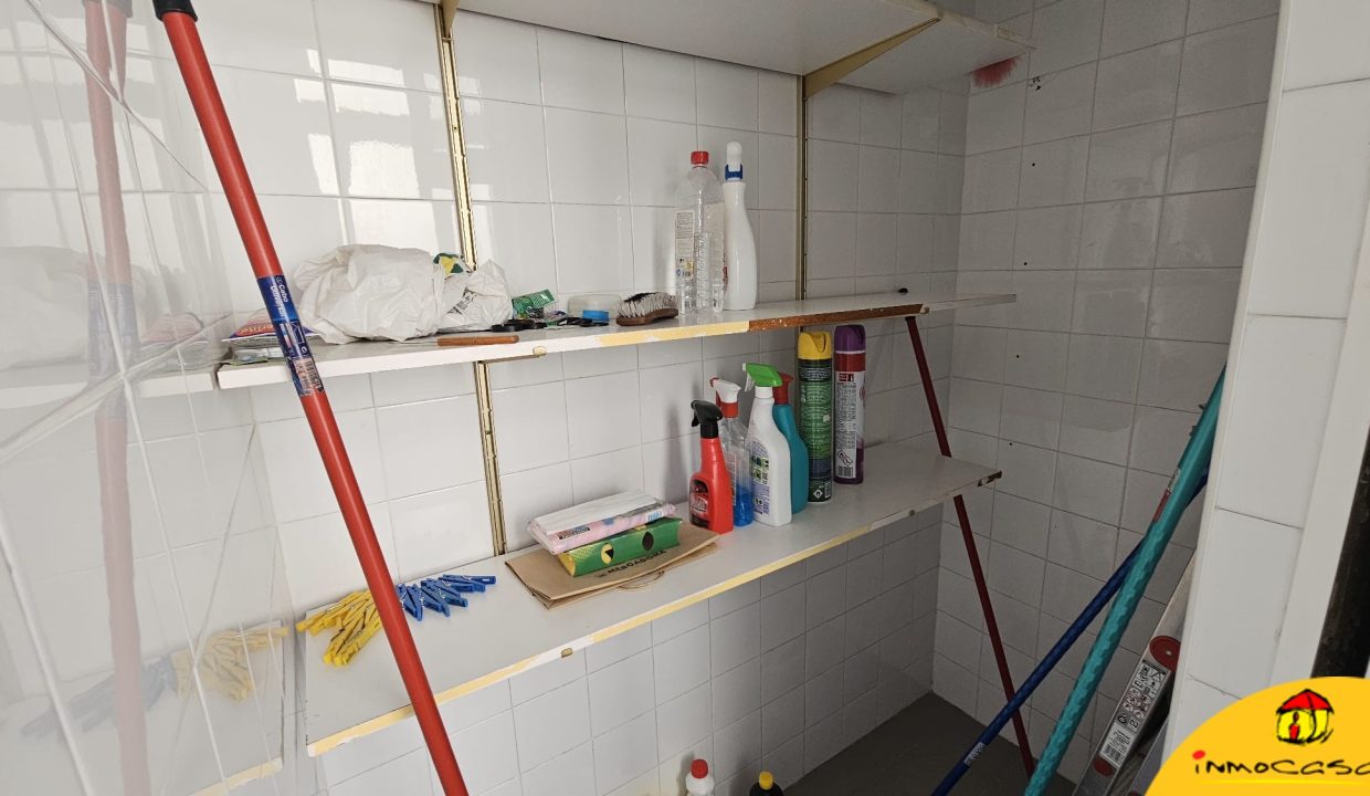 5 - Inmobiliaria - Alcala la Real - Inmocasa - Venta - Piso - Zona Instituto - Ascensor - Garaje - Trastero - Calefacción gas - Amueblado - Orientación Este - Luminoso