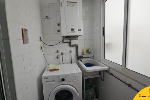 6 - Inmobiliaria - Alcala la Real - Inmocasa - Venta - Piso - Zona Instituto - Ascensor - Garaje - Trastero - Calefacción gas - Amueblado - Orientación Este - Luminoso