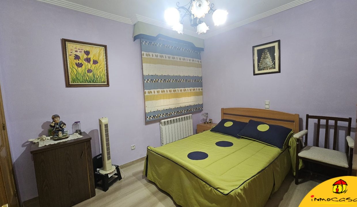 14 - Inmobiliaria - Alcala la Real - Inmocasa - Venta - Piso - Ascensor - Garaje - Trastero - Calefacción gas - Orientación Suroeste - Luminoso - Vistas - Equipado - Aire