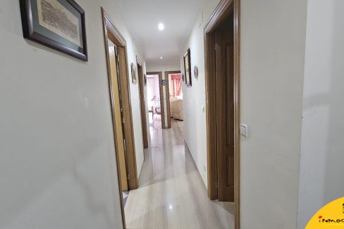 2 - Inmobiliaria - Alcala la Real - Inmocasa - Venta - Piso - Ascensor - Garaje - Trastero - Calefacción gas - Orientación Suroeste - Luminoso - Vistas - Equipado - Aire