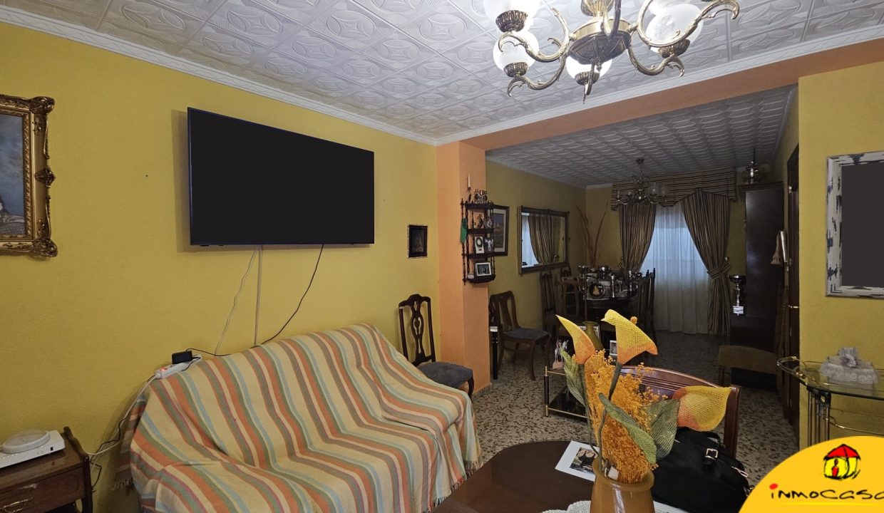 1 - Inmobiliaria - Alcala la Real - Inmocasa - Venta - Casa - Zona Safa - Cochera cerrada - Patio - Terraza - Vista a La Mota - Orientación Suroeste