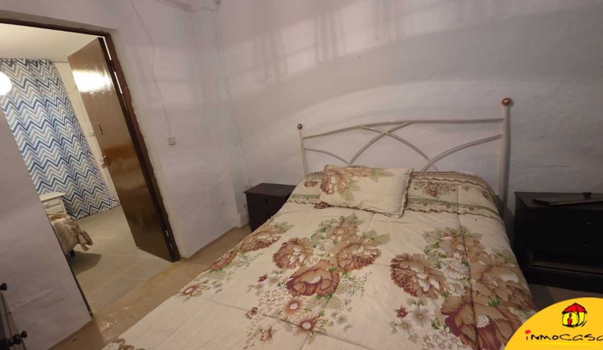 10 - Inmobiliaria - Alcala la Real - Inmocasa - Venta - Casa - Económica - Zona Casco Antiguo - La Mota - Especial aceituneros - Amueblada